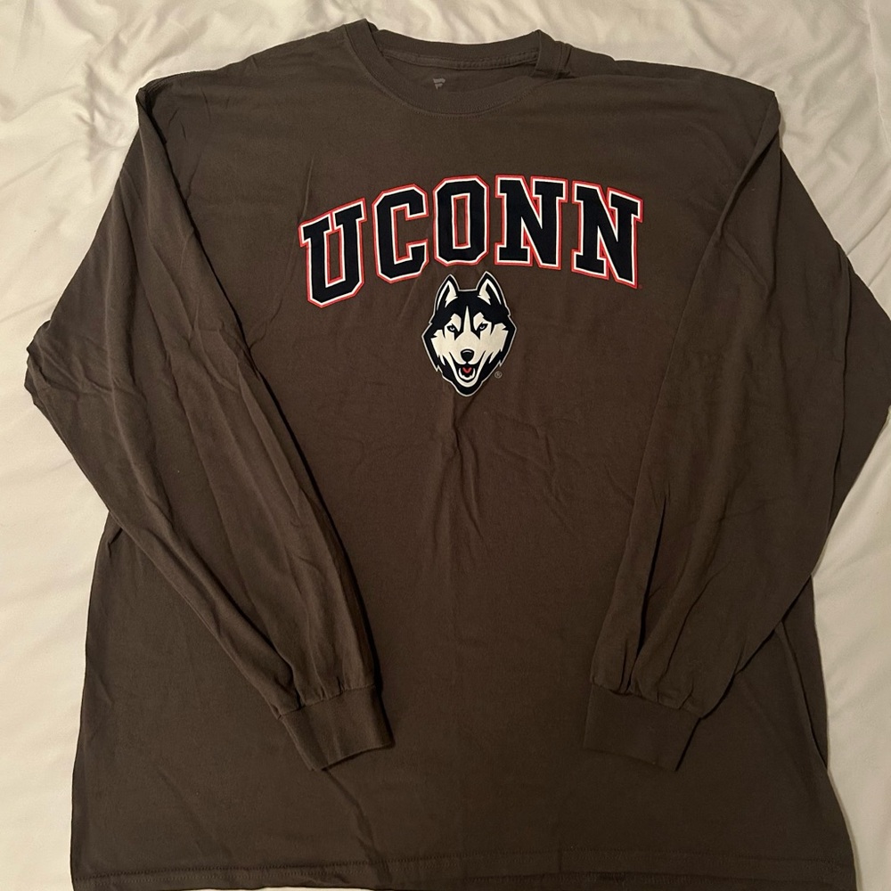 Fanatics UConn Huskies Long Sleeve Shirt (XXL) New w/o Tags